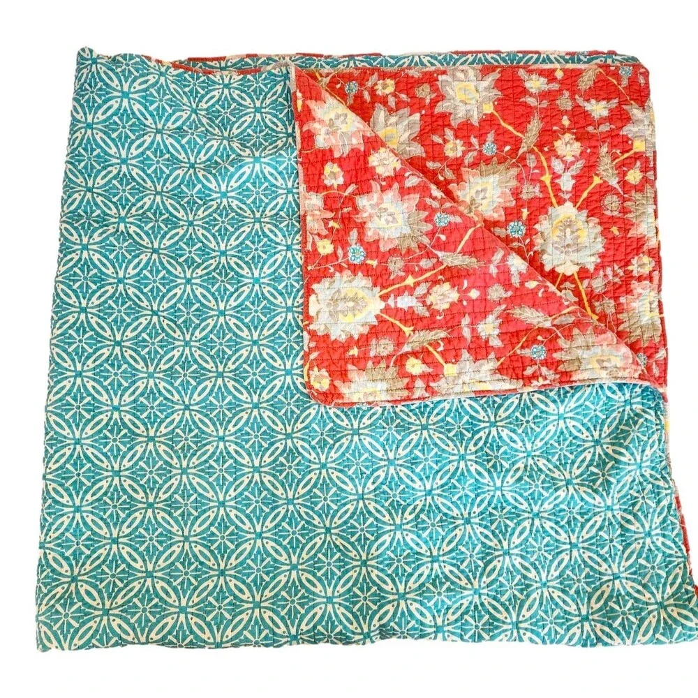 Pottery Barn Quilt / Coverlet / Blanket in Bold Colors & Contrast - 84